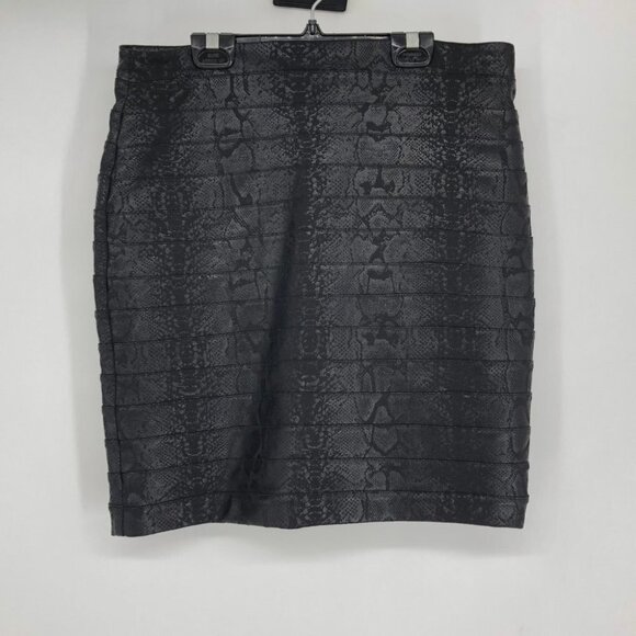 Kenneth Cole Reaction black snakeskin print mini skirt  size M - Picture 6 of 9